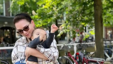 img-title Kabar Terkini Artis Ida Iasha, ternyata sudah Cerai dari Suami