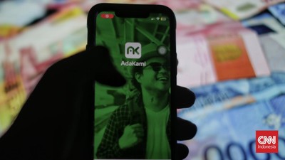 AdaKami masih belum mengantongi identitas lengkap korban yang viral diduga mengakhiri hidupnya akibat diteror dan dicaci oknum tim penagihan (debt collector).