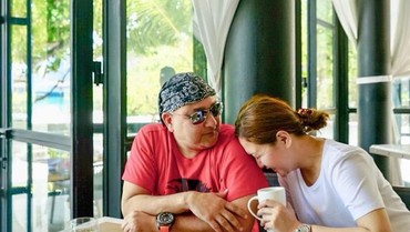 img-title Sosok Mendiang Ibu Irwan Mussry yang Namanya Dipakai Jadi Aula PAUD Yuni Shara