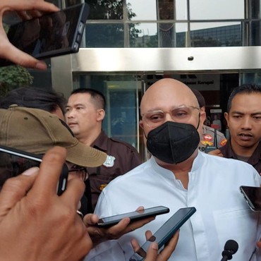 Terpopuler: Irwan Mussry Dipanggil KPK hingga Usia Ideal Manusia Bahagia