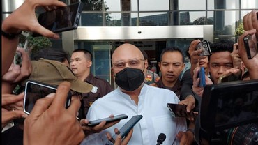 Terpopuler: Irwan Mussry Dipanggil KPK hingga Usia Ideal Manusia Bahagia