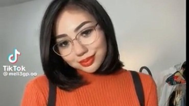 img-title Profil dan Agama Melly 3GP Pemeran Film Dewasa yang Dibayar Cuma Rp1 Juta