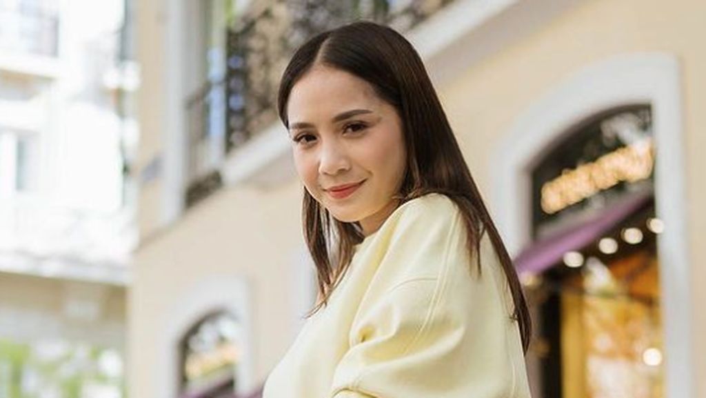 Bakal Akuisisi, Nagita Slavina Jadi Calon Pengendali VISI