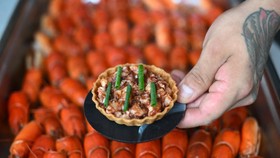 FOTO: Spesies Invasif Jadi Menu di Restoran London