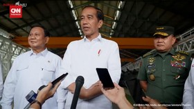 VIDEO: Perpanjangan Usia Pensiun Pangliam TNI, Jokowi: Masih Proses