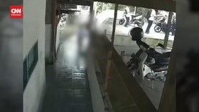 VIDEO: Detik-detik Beton Timpa Siswa SD saat Berwudu di Padang