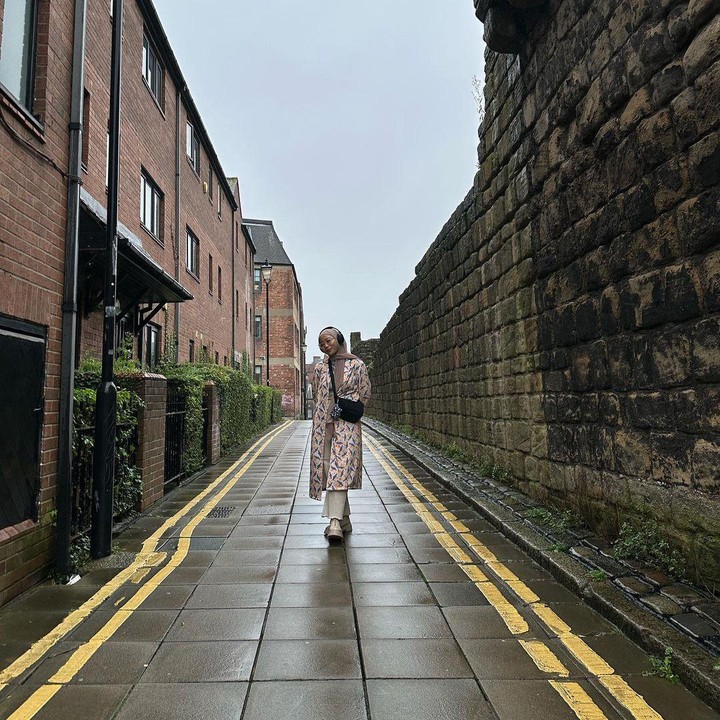 <p>Gadis 19 tahun yang akrab disapa Zara ini diketahui baru saja terbang ke London untuk melanjutkan pendidikan sarjana di Newcastle University. (Foto: Instagram@camilliazr)</p>