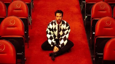 Lirik Lagu Easily - Bruno Major