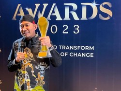 Cerita Bupati Sumenep Raih detikcom Awards 2023 Pelopor Kendaraan Listrik