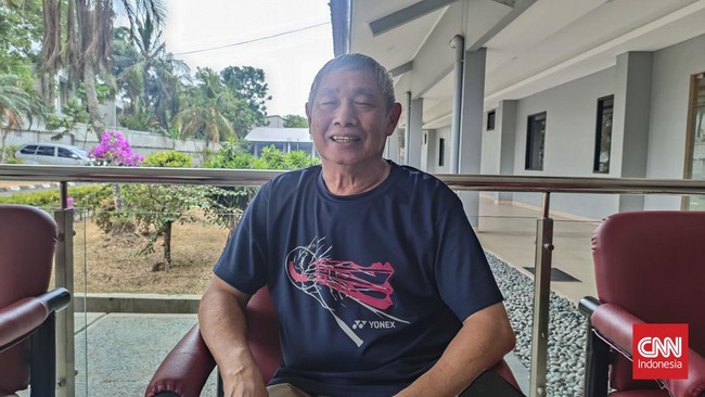 Legenda badminton Indonesia, Christian Hadinata, memutuskan turun gunung membantu PBSI demi kesuksesan di Olimpiade 2024 Paris.