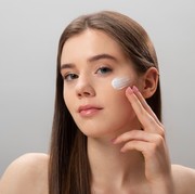 Mengenal Skin Minimalism, Cara Mengurangi Potensi Iritasi pada Kulit Wajah!