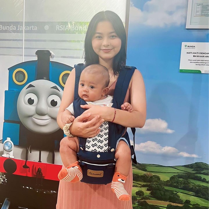<p>Cesen eks JKT 48 menikah dengan komedian Marshel Widianto pada Juni 2022, Bunda. Setelah menikah, keduanya pun dikaruniai anak pertama berjenis kelamin laki-laki. (Foto: Instagram: @ceseniy)</p>