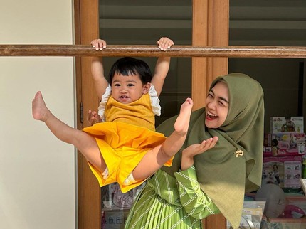 7 Potret Moana Anak Ria Ricis di Usia 1 Tahun, Semakin Aktif dan Lincah