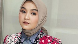 Comeback Manggung, Salma Salsabil Umumkan Kelahiran Anak Pertama