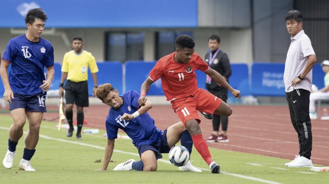 Timnas Indonesia U-24 untuk sementara tertinggal 0-1 dari Korea Utara dalam laga penentu Grup F Asian Games 2023, Minggu (24/9).