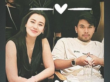 img-title 7 Potret Thariq Halilintar & Aaliyah Massaid Kedapatan Pakai Kalung Couple