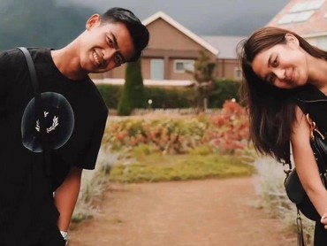 img-title 7 Potret Azizah Salsha & Pratama Arhan Triple Date Bareng Geng Jaksel di Jepang