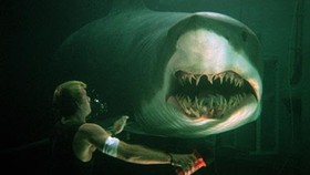 Sinopsis Deep Blue Sea, Bioskop Trans TV 22 September 2023