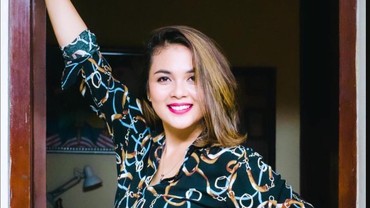 img-title Artis FTV Ini Diperiksa KPK Jadi Saksi Kasus Suap Hasbi Hasan
