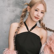 Chic! Intip 4 Inspirasi Gaya Rambut Twist Braids Artis Korea, Mau Coba Juga?