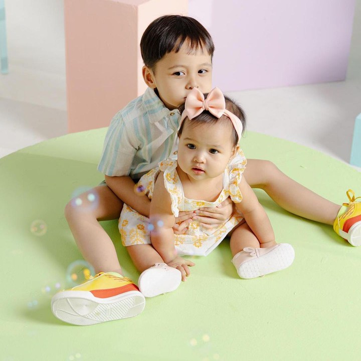 <p>"<em>MasyaAllah</em> <em>Tabarakallah</em>, saling sayang, saling jaga, dan aku selama-lamanya yaa," tulis Tasya Kamila pada salah satu unggahannya di Instagram. (Foto: Instagram: @tasyakamila0</p>