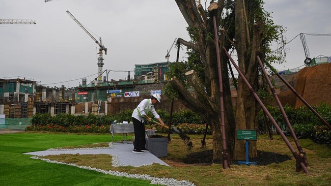 Presiden Jokowi mengungkap sejumlah progres pembangunan Ibu Kota Nusantara (IKN), mulai dari istana garuda yang akan menjadi kantor presiden.