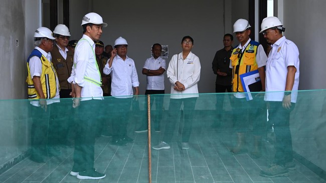 Presiden Joko Widodo bakal meletakkan batu pertama pembangunan 10 proyek di IKN secara simbolik pada 1-3 November mendatang.