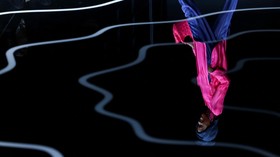 FOTO: Warna-warni dari Armani di Milan Fashion Week