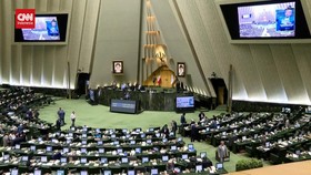 VIDEO: Iran Loloskan RUU Wanita Tak Berhijab Bisa Dibui 10 Tahun