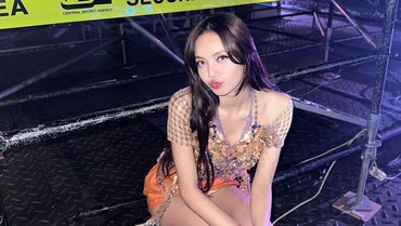 img-title Unggahan Perdana Lisa BLACKPINK Usai Isu Keluar dari YG