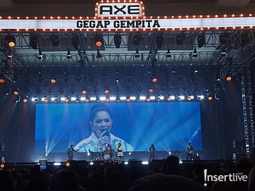 img-title Lantunan Merdu Vina Panduwinata Bikin Syahdu Pestapora 2023