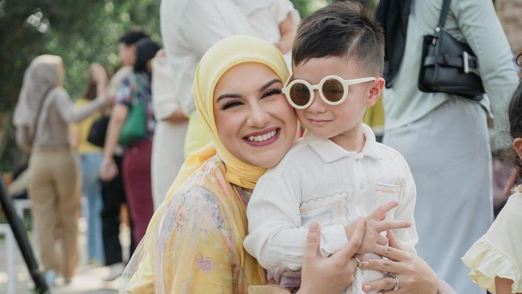 Potret Ulang Tahun Air Rumi