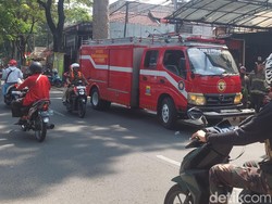 12 Orang Luka Akibat Kebakaran di Rumah Makan Bandung, Dirujuk ke RS
