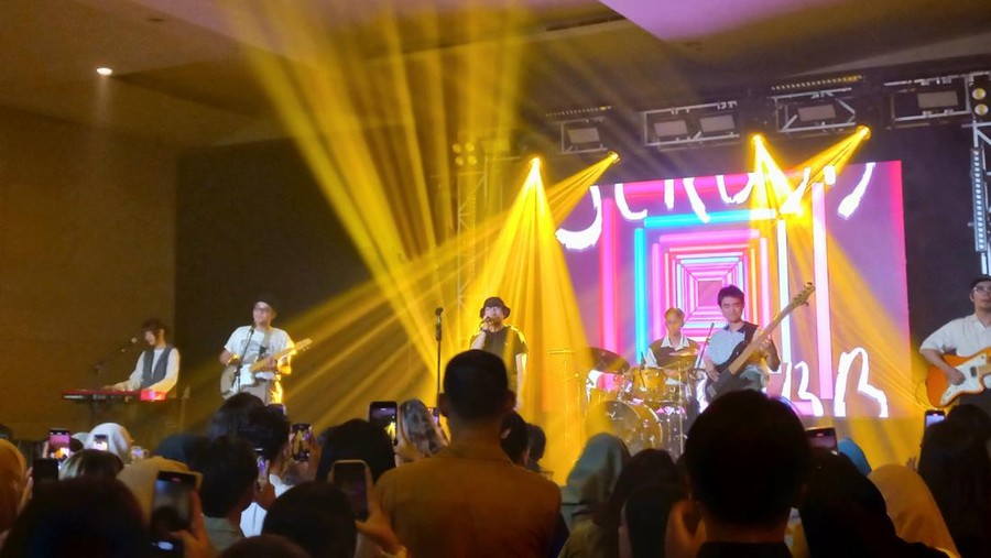 Spesial Banget, WayV Bawakan Lagu Indonesia di Konser SMTOWN Jakarta 2023