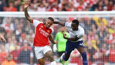 Momen Arsenal Berharap Uluran Tangan Tottenham demi Juara Liga Inggris