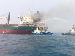 Kebakaran Kapal Kargo Samudera Sakti III, Satu ABK Luka Bakar