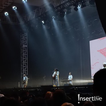 Penampilan Serba Baru Kunto Aji di Pestapora 2023