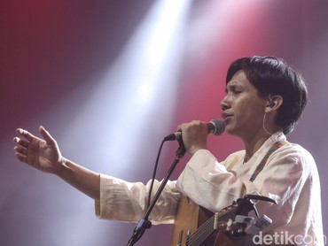 Cerita Ananda Badudu Lahirkan Lagu dari Pengalaman Ditangkap Polisi