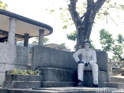 Horor Patung Pahlawan Aviasi di Surabaya