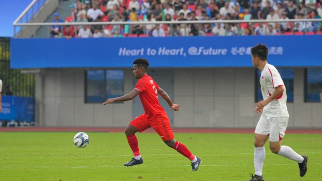 Indra Sjafri menegaskan Timnas Indonesia U-24 punya peluang mencetak sejarah lolos ke perempat final Asian Games 2023 jika mampu kalahkan Uzbekistan.