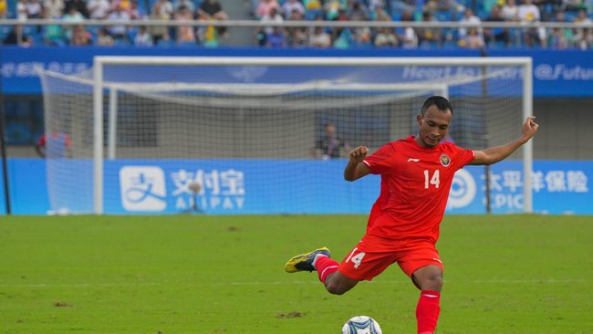 Timnas Indonesia U-24 kalah dari Uzbekistan pada babak 16 besar Asian Games 2022 (2023) di Stadion Sangcheng Sports Centre, Kamis (28/9) sore.