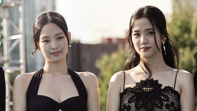 Jennie dan Jisoo BLACKPINK dilaporkan bersiap mendirikan agensi individu masing-masing usai ramai isu mereka keluar dari YG Entertainment.