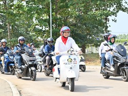 Menteri Ini Ternyata Masih Punya Vespa Istri Soekarno!