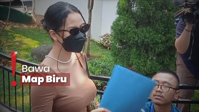 Penuhi Panggilan Polisi, Siskaeee Datang dengan Outfit Seksi Disorot