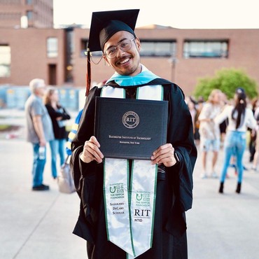 Dewi Yull Ungkap Perjuangan Surya Sehetapy Gapai Cita-Cita meski Miliki Kekurangan