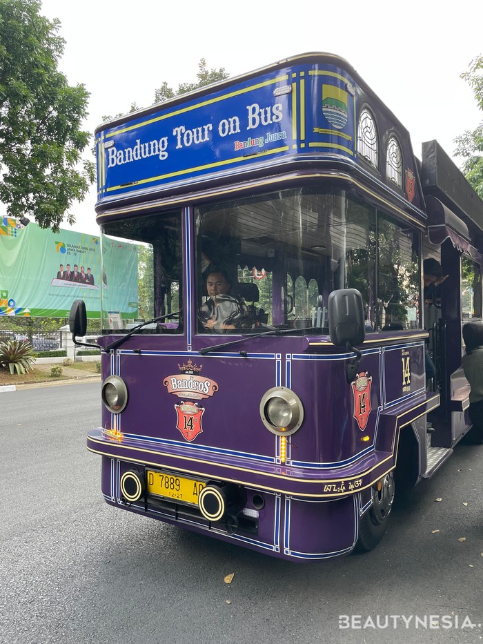 Bandros (Bandung Bus On Tour)