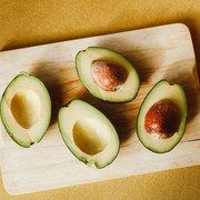 4 Cara Memilih Alpukat yang Bagus Biar Nggak Zonk, Catat!