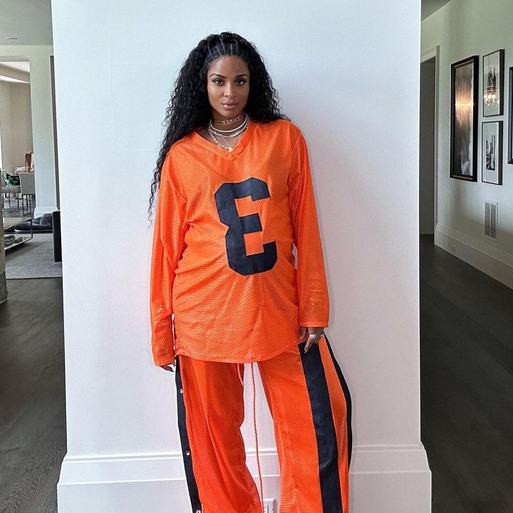 <p>Kehamilan keempatnya ini hanya berselang tiga tahun dari kehamilan sebelumnya. Sebelum hamil keempat, Ciara sudah dikaruniai tiga anak, yakni Win (3), Sienna Princess (6), dan Future Zahir (9). (Foto: Instagram @ciara)</p>