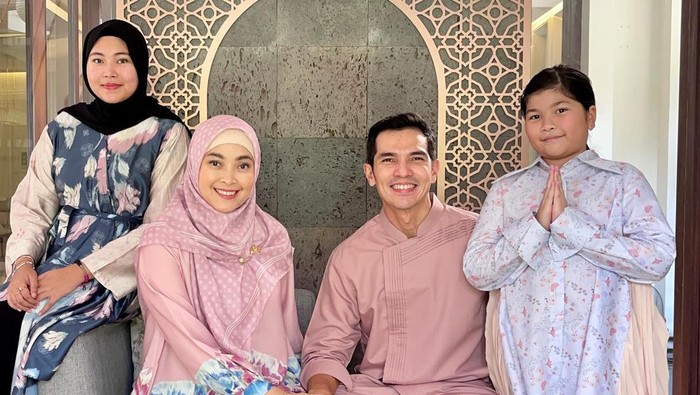 dessy ilsanti dan adrian maulana