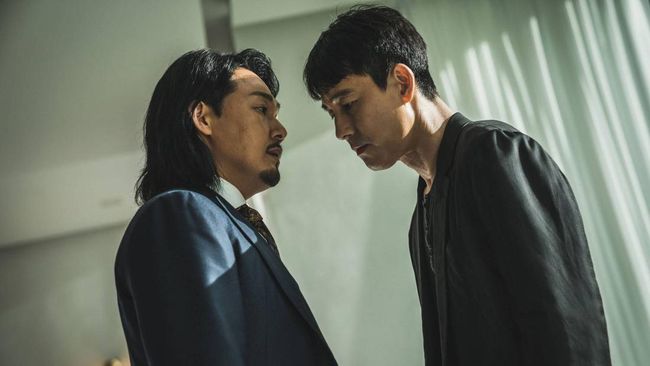 Sinopsis A Man of Reason karakter Jung Woo-sung yang berupaya bisa hidup normal bersama anak perempuannya di tengah teror mantan bosnya.